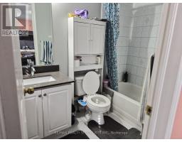 22 Streamside Lane, Brampton, ON L6R2A9 Photo 13
