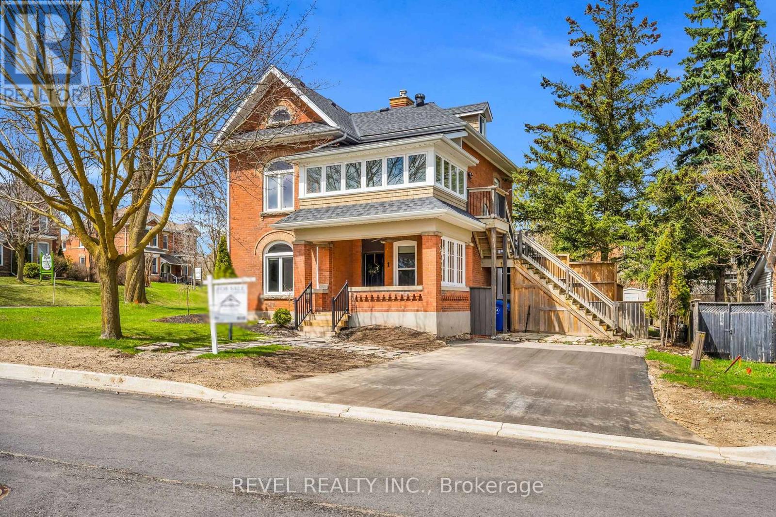 1 THIRD AVENUE, Orangeville
