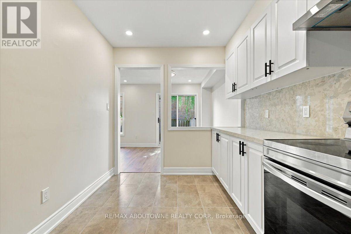 1194 TREETOP TERRACE, Oakville (WT West Oak Trails) — photo 10