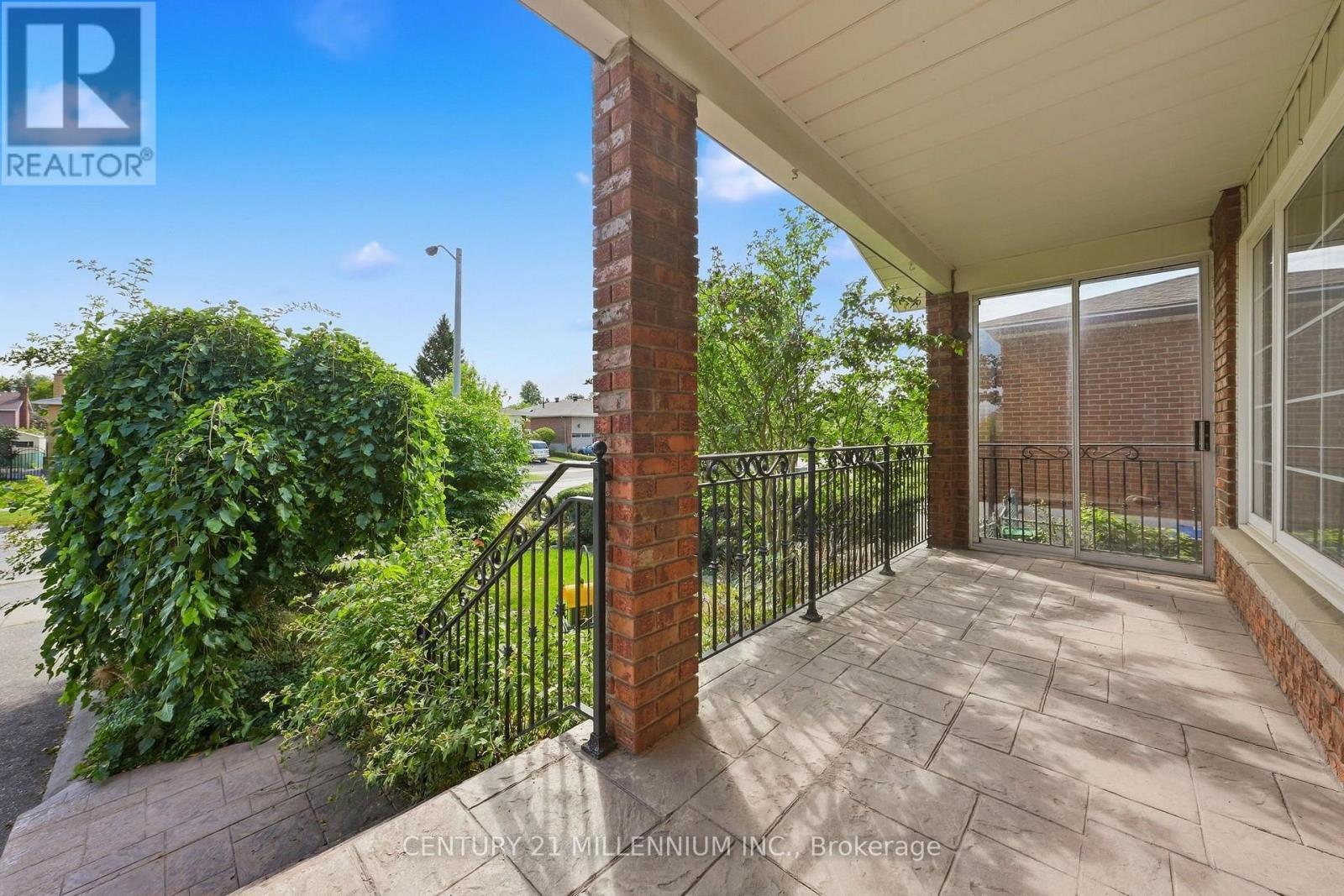 16 JARDINE STREET, Brampton (Northgate) — photo 3