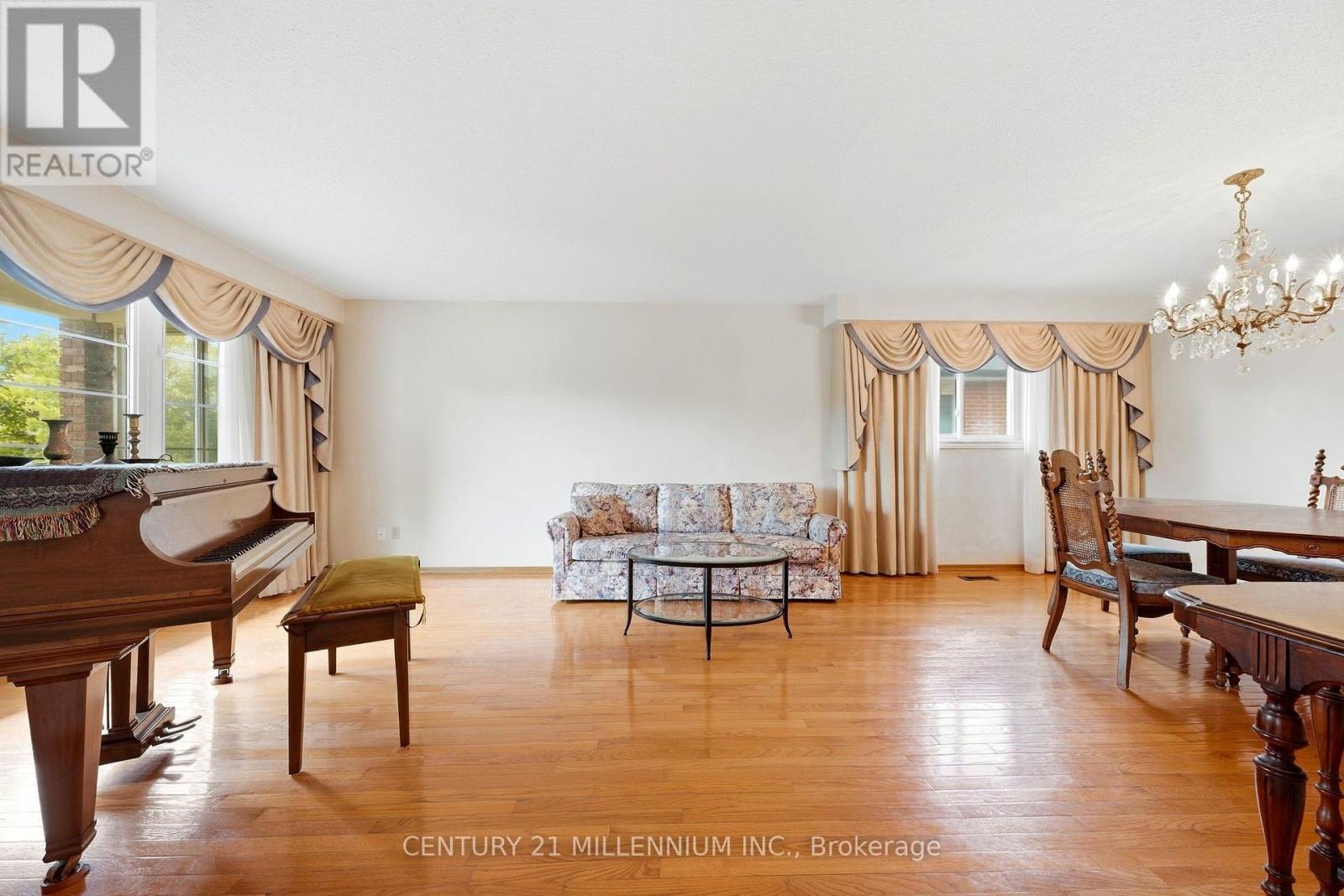 16 JARDINE STREET, Brampton (Northgate) — photo 4