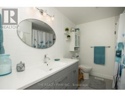 32 - 110 Deveron Crescent, London South, ON N5Z4W7 Photo 21