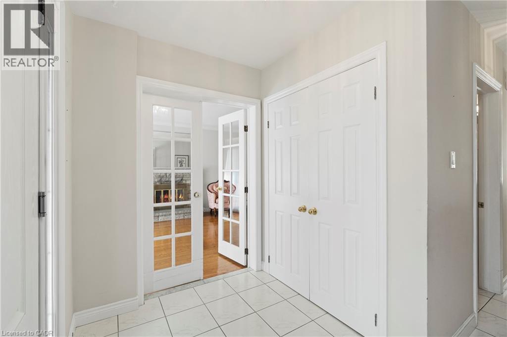 36 BUCKINGHAM Drive, Hamilton — photo 5