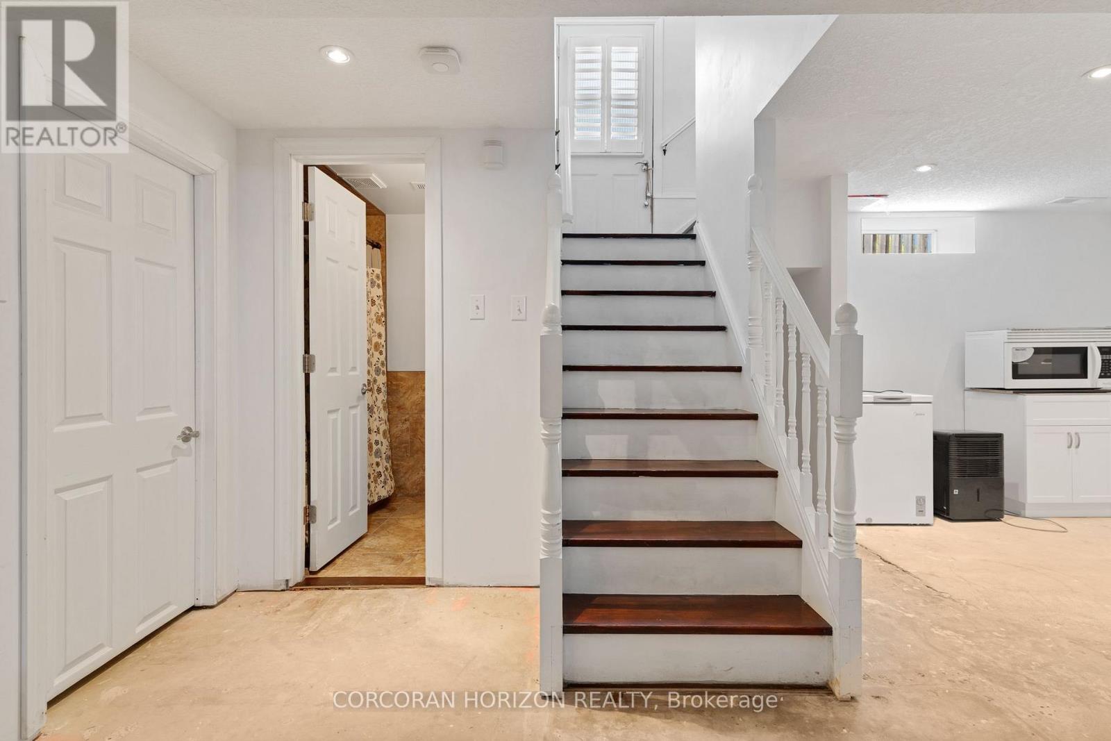 63 CEDARHILL CRESCENT - Image 25