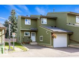 Row / Townhouse for sale at 16919 95 St NW, Edmonton — MLS® E4509375