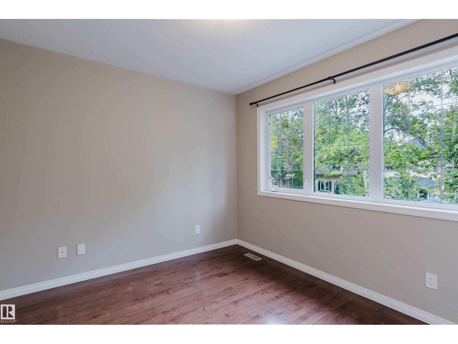 11608 96 ST NW - 18