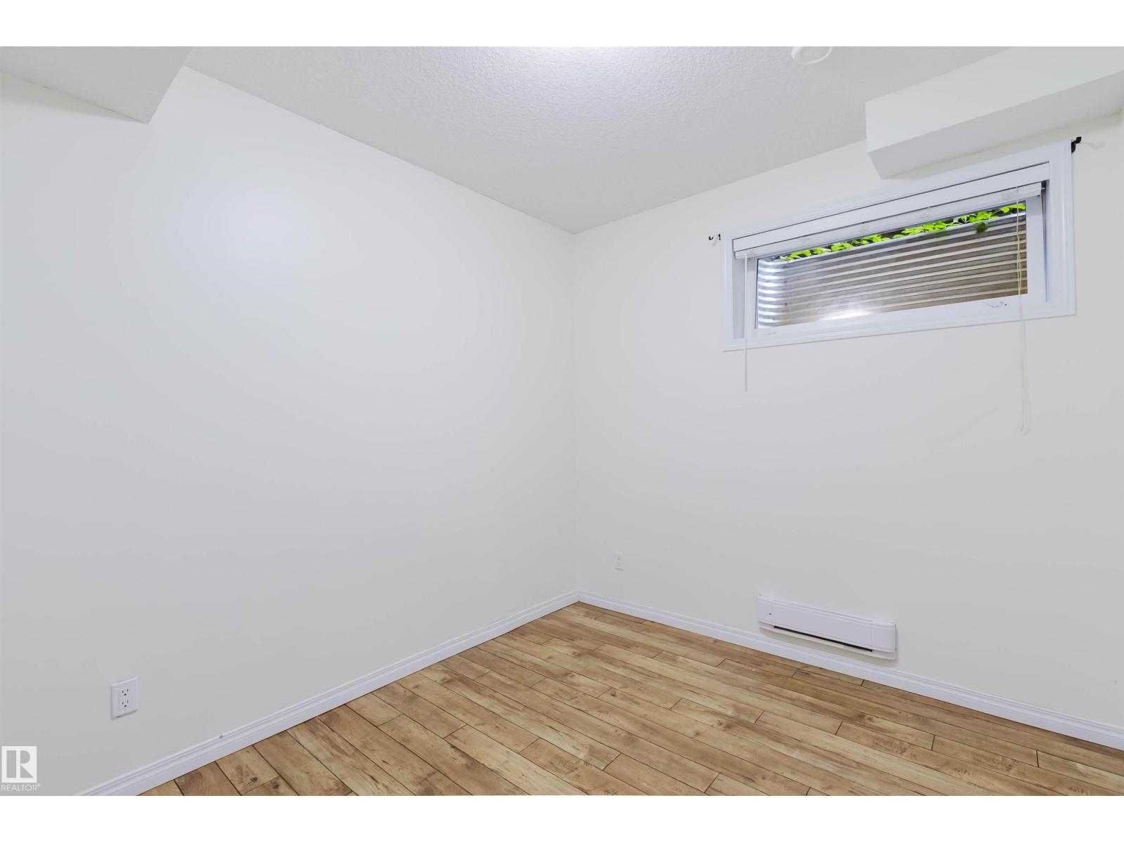 11608 96 ST NW - 34