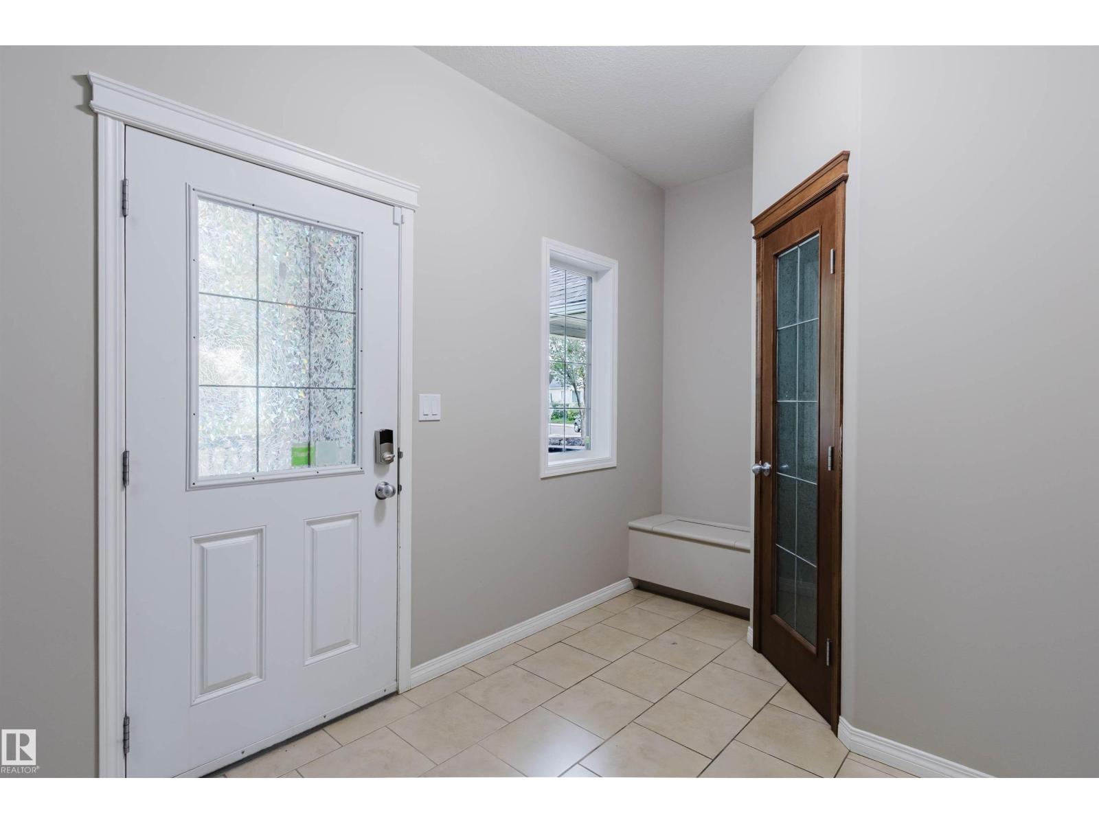 11608 96 ST NW - 2