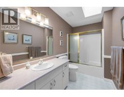 1133 Wellington Dr, Qualicum Beach, BC V9K2H6 Photo 16
