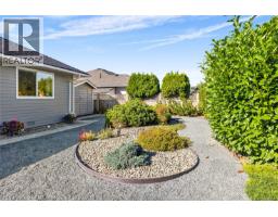 1133 Wellington Dr, Qualicum Beach, BC V9K2H6 Photo 12