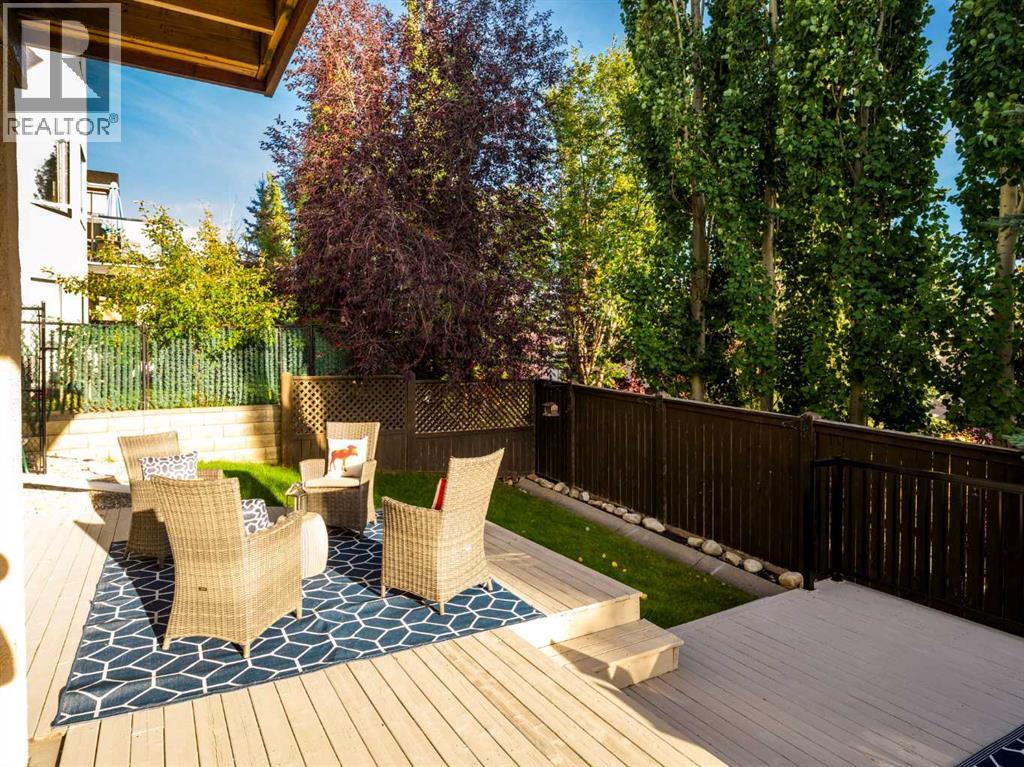 8729 14 Avenue SW - 49