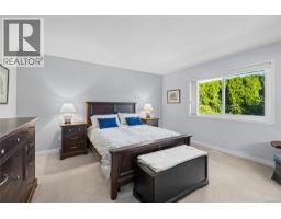 Primary Bedroom - 1133 Wellington Dr, Qualicum Beach, BC V9K2H6 Photo 8