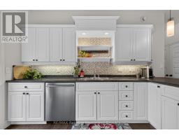 Kitchen - 6 Sweet Grass Street, Bluewater, ON N0M1G0 Photo 8