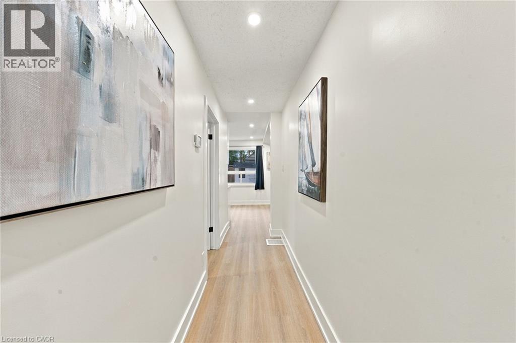 154 CAMPBELL Avenue, Hamilton — photo 11