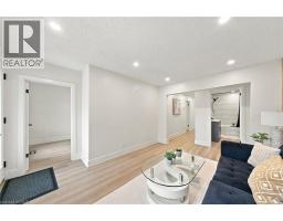 Living room - 154 Campbell Avenue, Hamilton, ON L8H2E9 Photo 6