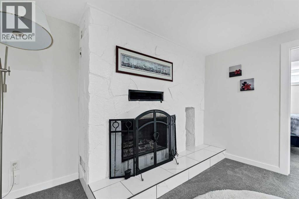 2427 24 Street SE - 29