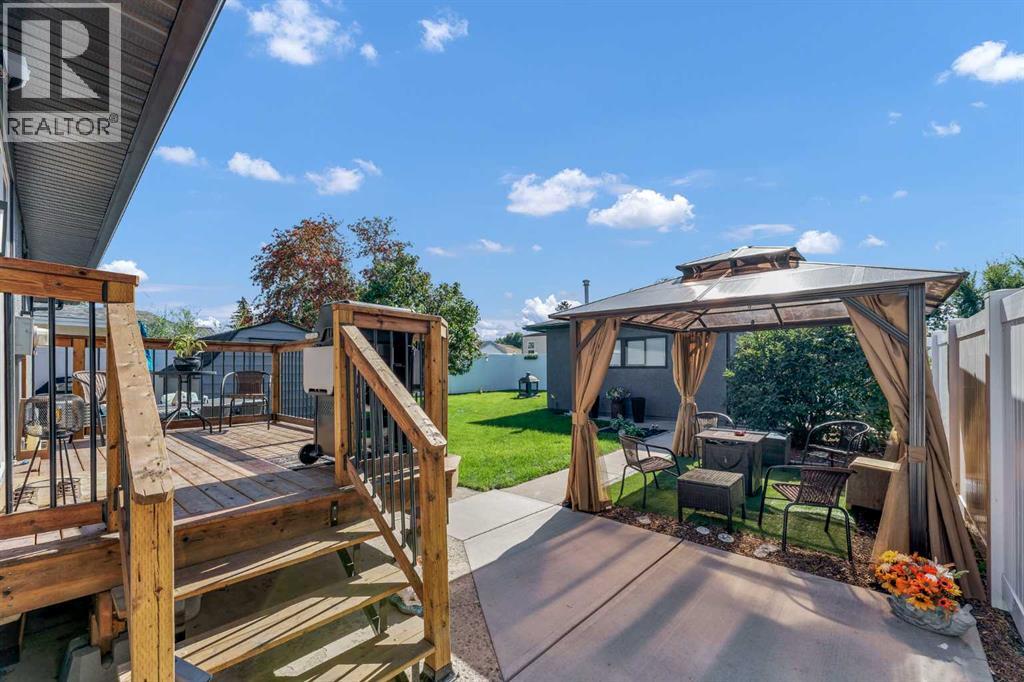 2427 24 Street SE - 38