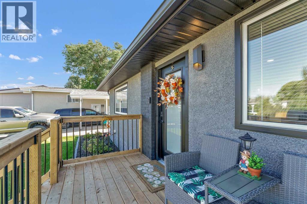 2427 24 Street SE - 6