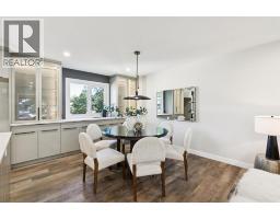 4pc Bathroom - 36 Bracebridge Crescent Sw, Calgary, AB T2W0Y7 Photo 11