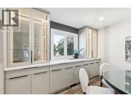4pc Bathroom - 36 Bracebridge Crescent Sw, Calgary, AB T2W0Y7 Photo 12