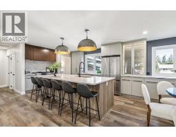 36 Bracebridge Crescent Sw, Calgary, AB T2W0Y7 Photo 13