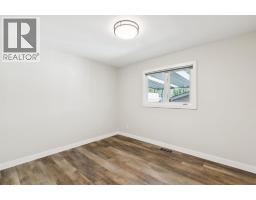 36 Bracebridge Crescent Sw, Calgary, AB T2W0Y7 Photo 22