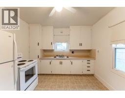 5603 56 Street, Taber, AB T1G1L4 Photo 13