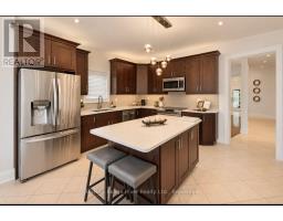 104 Fencerow Drive, Whitby, ON L1R3N2 Photo 10