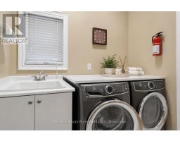 104 Fencerow Drive, Whitby, ON L1R3N2 Photo 14