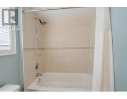 104 Fencerow Drive, Whitby, ON L1R3N2 Photo 30