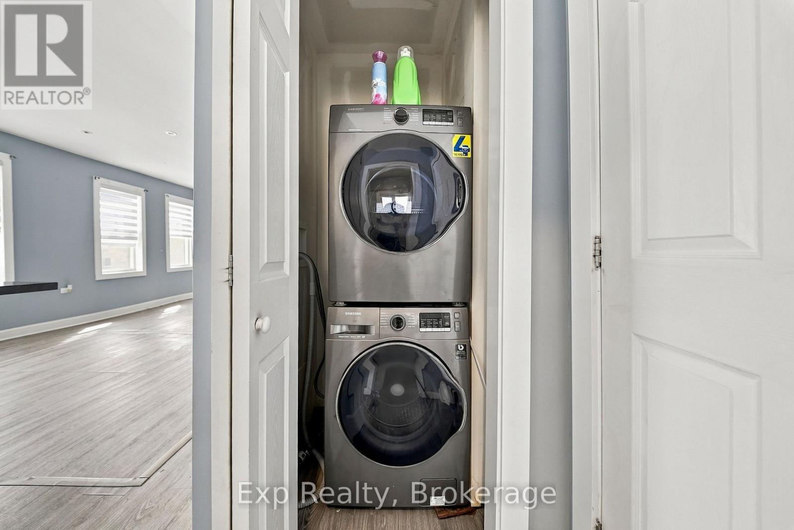 15 MADOC STREET - Image 14