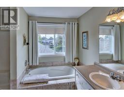 1701 Devos Drive, London North, ON N5X4H8 Photo 19