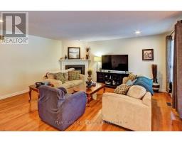 Bedroom 3 - 1701 Devos Drive, London North, ON N5X4H8 Photo 8