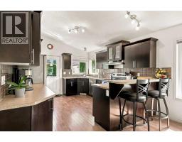 4pc Bathroom - 12121 103a Street, Grande Prairie, AB T8V2L5 Photo 9