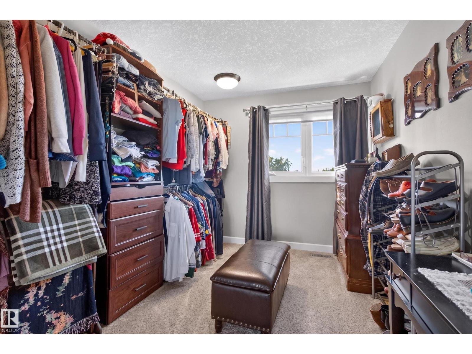 16 BRAESIDE CR - 42