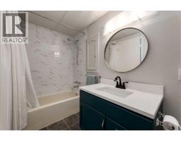 775 Strathcona Drive Sw, Calgary, AB T3H1N8 Photo 42