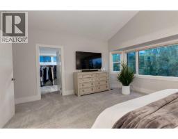 775 Strathcona Drive Sw, Calgary, AB T3H1N8 Photo 25