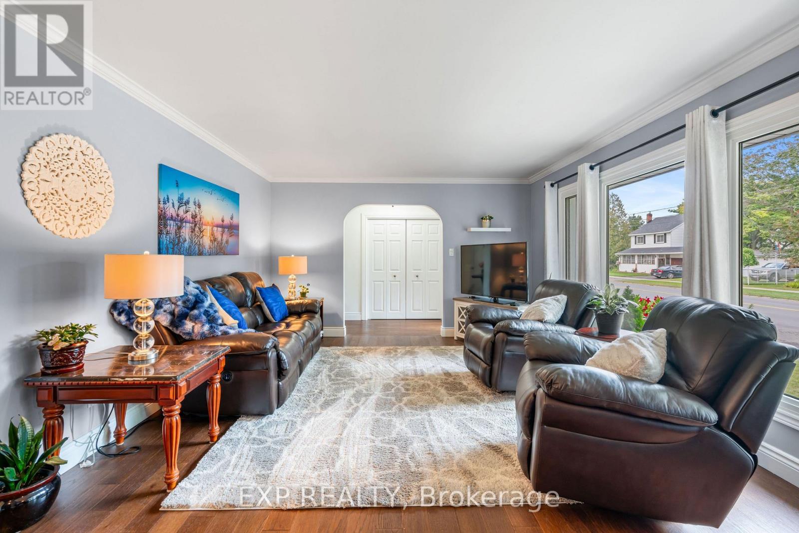 361 CHURCHILL ROAD E - 6