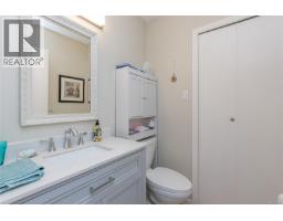 8 3350 Island Hwy W, Qualicum Beach, BC V9K2S2 Photo 14