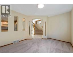 2pc Bathroom - 472 Douglas Glen Point Se, Calgary, AB T2Z3G4 Photo 11