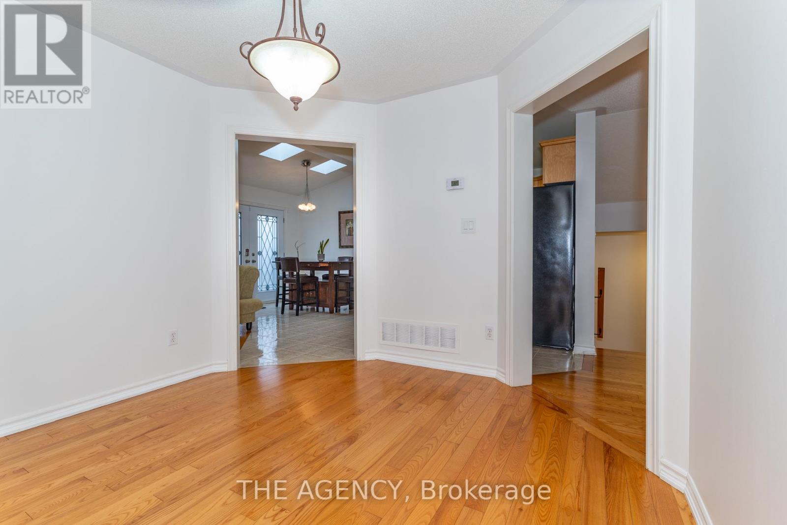 54 Thames Drive, Whitby, ON photo 36