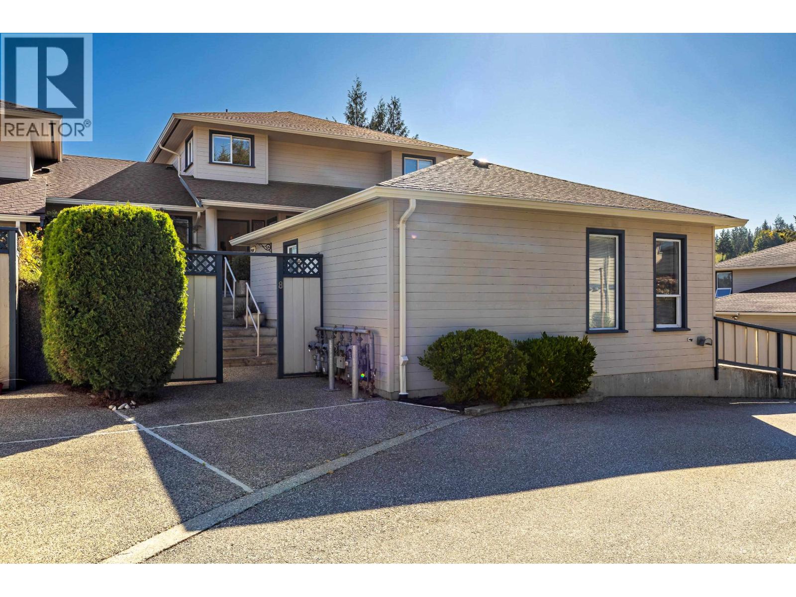 8 5768 MARINE WAY, Sechelt