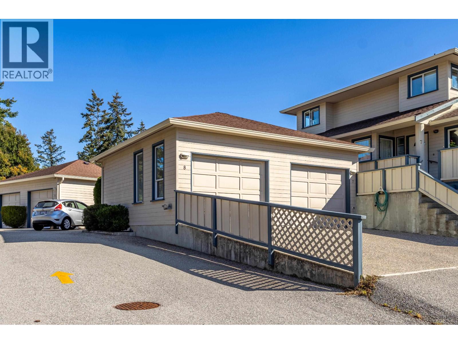 8 5768 MARINE WAY, Sechelt
