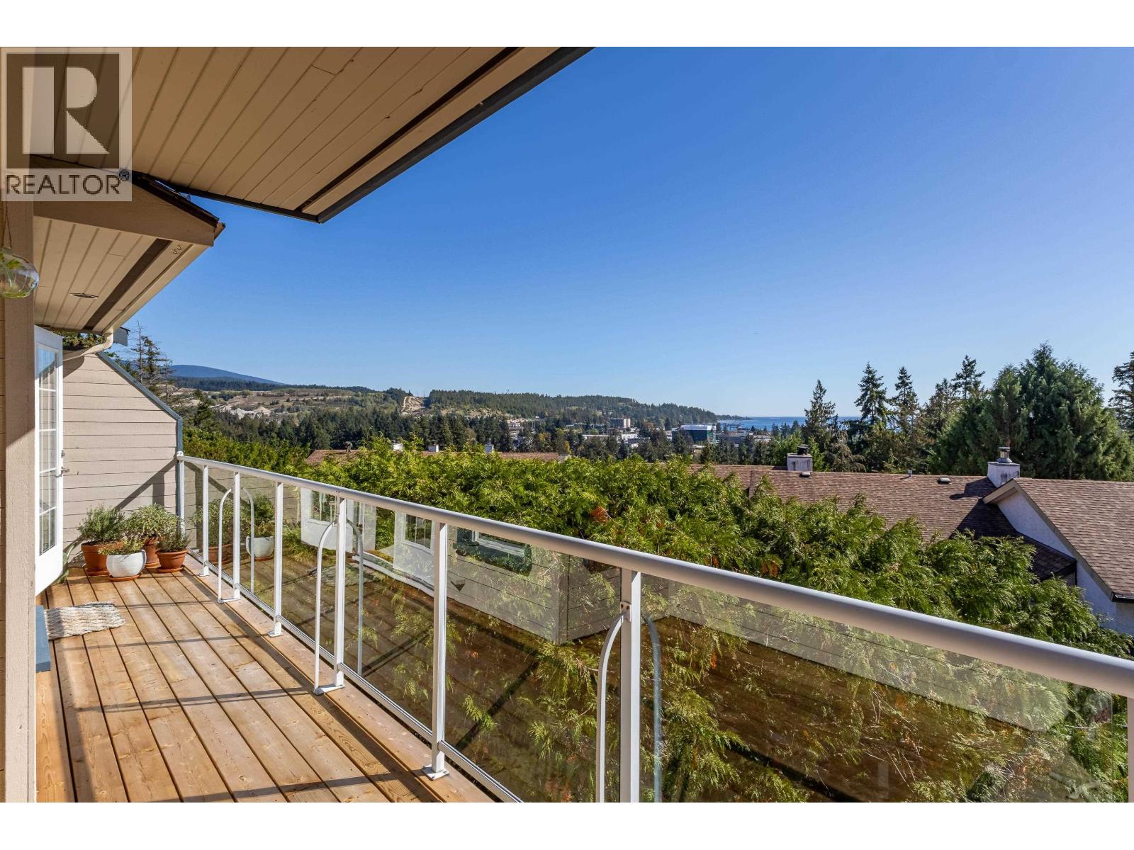8 5768 MARINE WAY, Sechelt