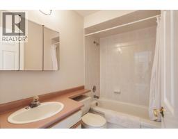 8 5768 Marine Way, Sechelt, BC V7Z0K4 Photo 25