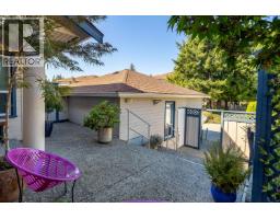 8 5768 Marine Way, Sechelt, BC V7Z0K4 Photo 30