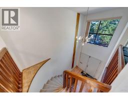 3056 E 28th Avenue, Vancouver, BC V5R1S5 Photo 33