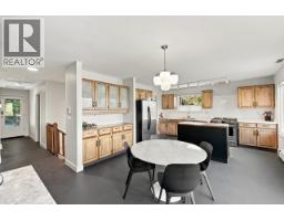 330 N Gamma Avenue, Burnaby, BC V5C1X9 Photo 6