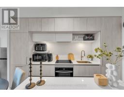 713 - 6 David Eyer Road, Richmond Hill, ON L4S0N5 Photo 7