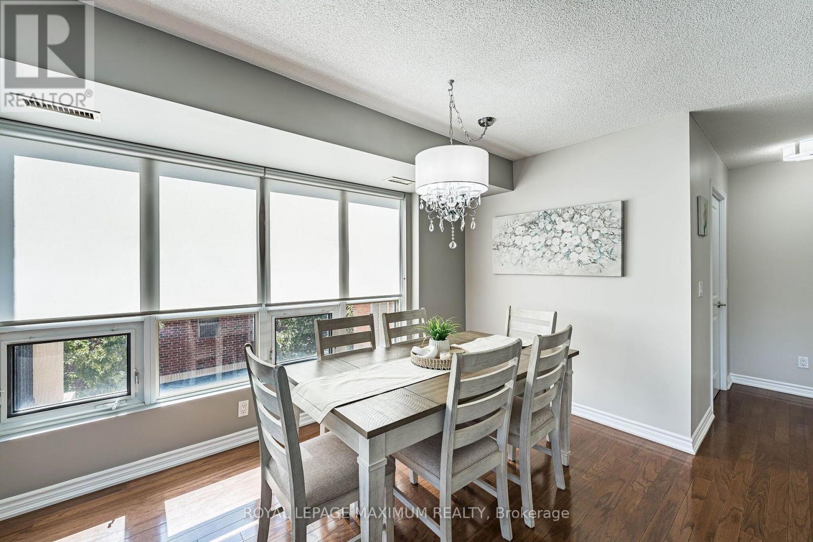 #305 8026 KIPLING AVENUE - 19
